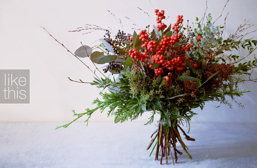 Seasonal Greeting - Berry Bouquet